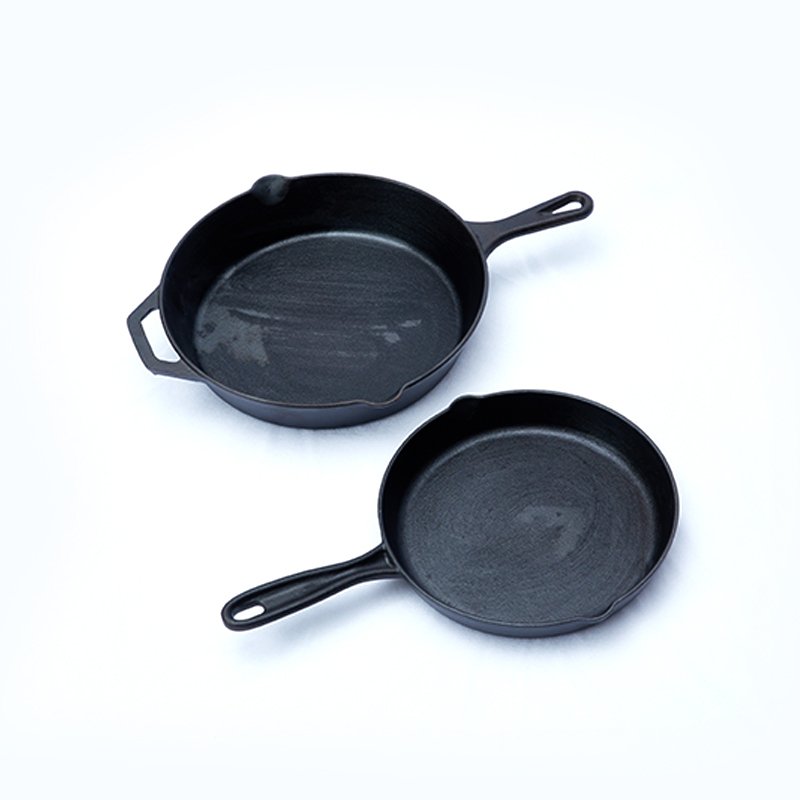 black color vegetable oil coating cast iron camping cookware
