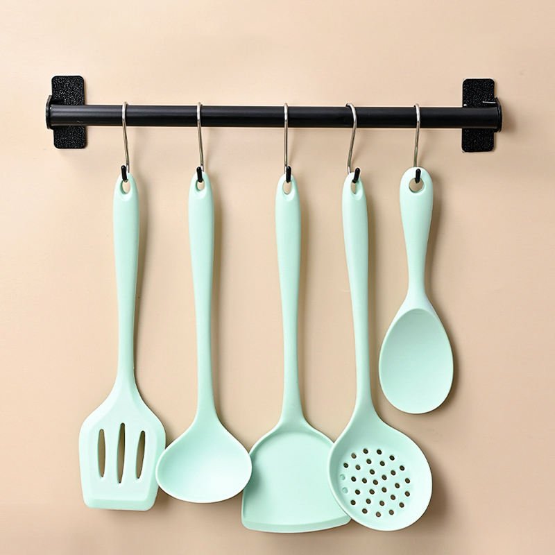 Silicone Cooking Utensils Set Non-stick Cookware The wooden handle Easy to clean Egg Beaters Shovel Spoon Soup Cooking Tool Sets