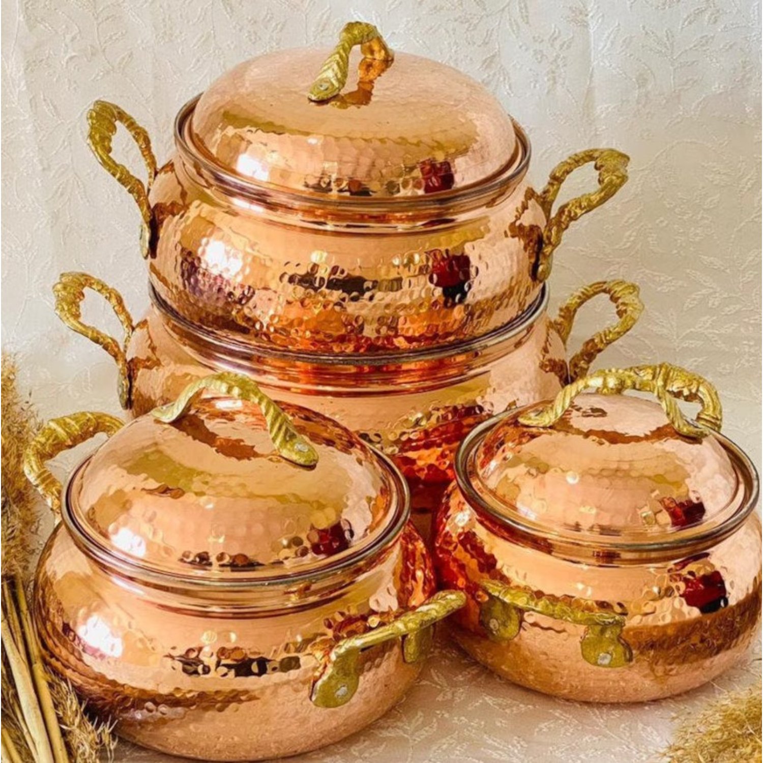 Copper Casseroles in Handmade Design with Lid Perfect for Restaurant Hotelware Food Warming and Storage