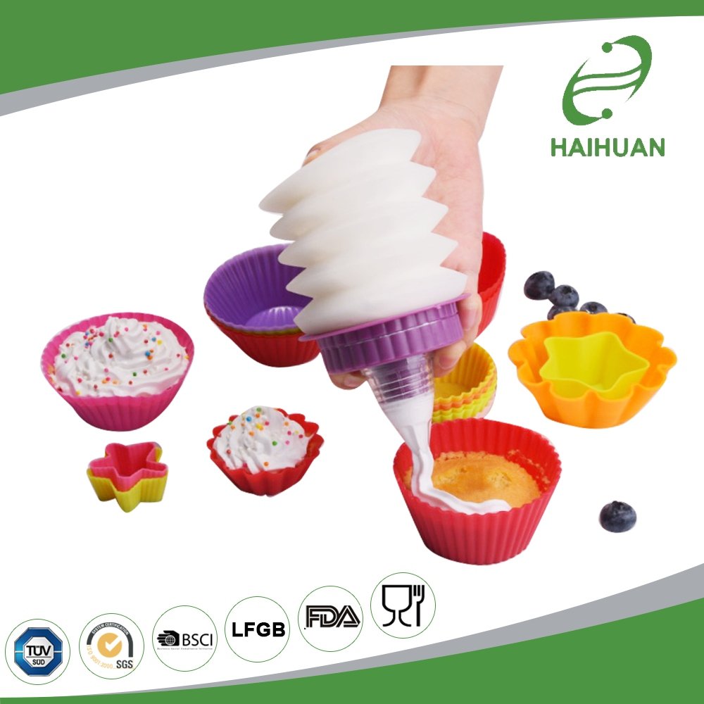 Best Selling Food Grade Silicone Cake Tools Icing Piping Decorating Bottle Kit Set with 8 Nozzles