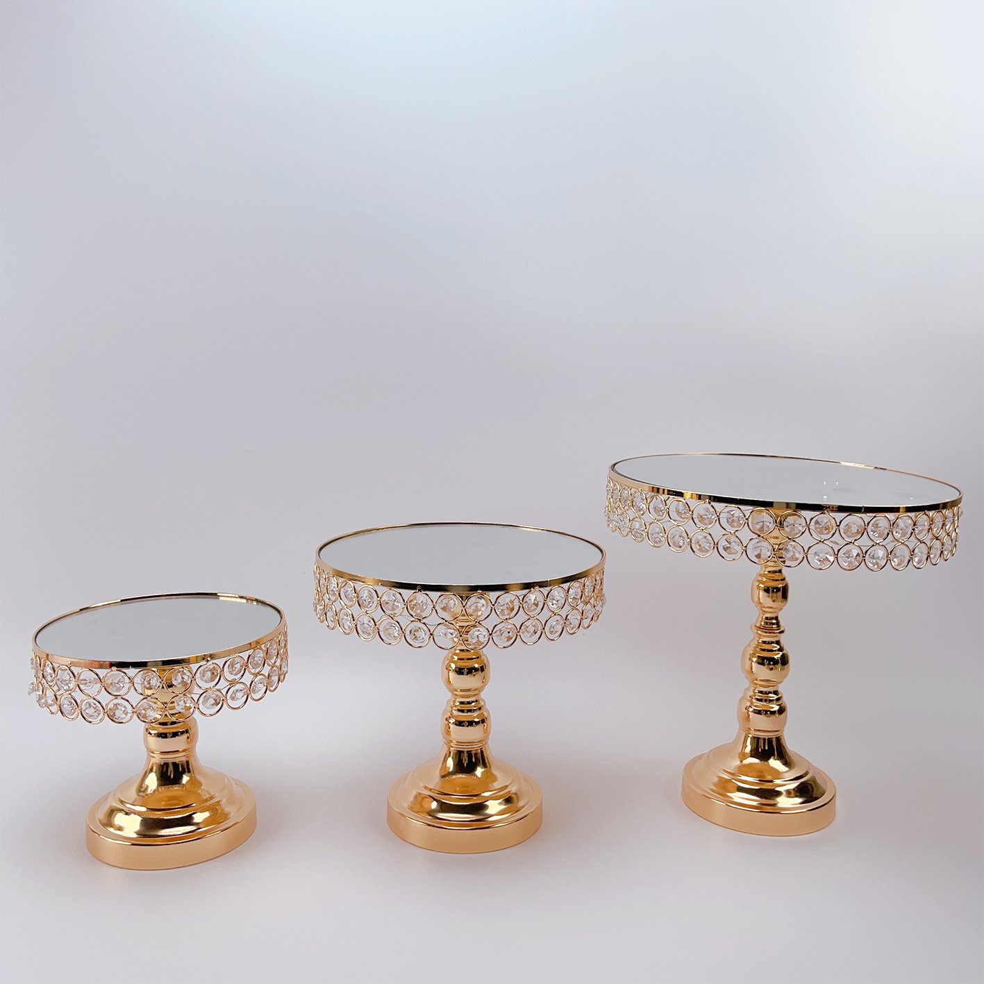 Wholesale Crystal Clear multilevel Cake Display Stands Crystal Cake Stand Riser & Wedding Centerpieces
