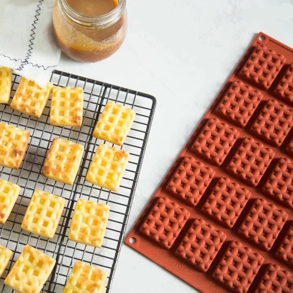 Eco-Friendly 20-Hole Chocolate Ice Grid Silicone Mold Geometry Home Baking Tools for Mousse Cake & DIY Soap for gifting