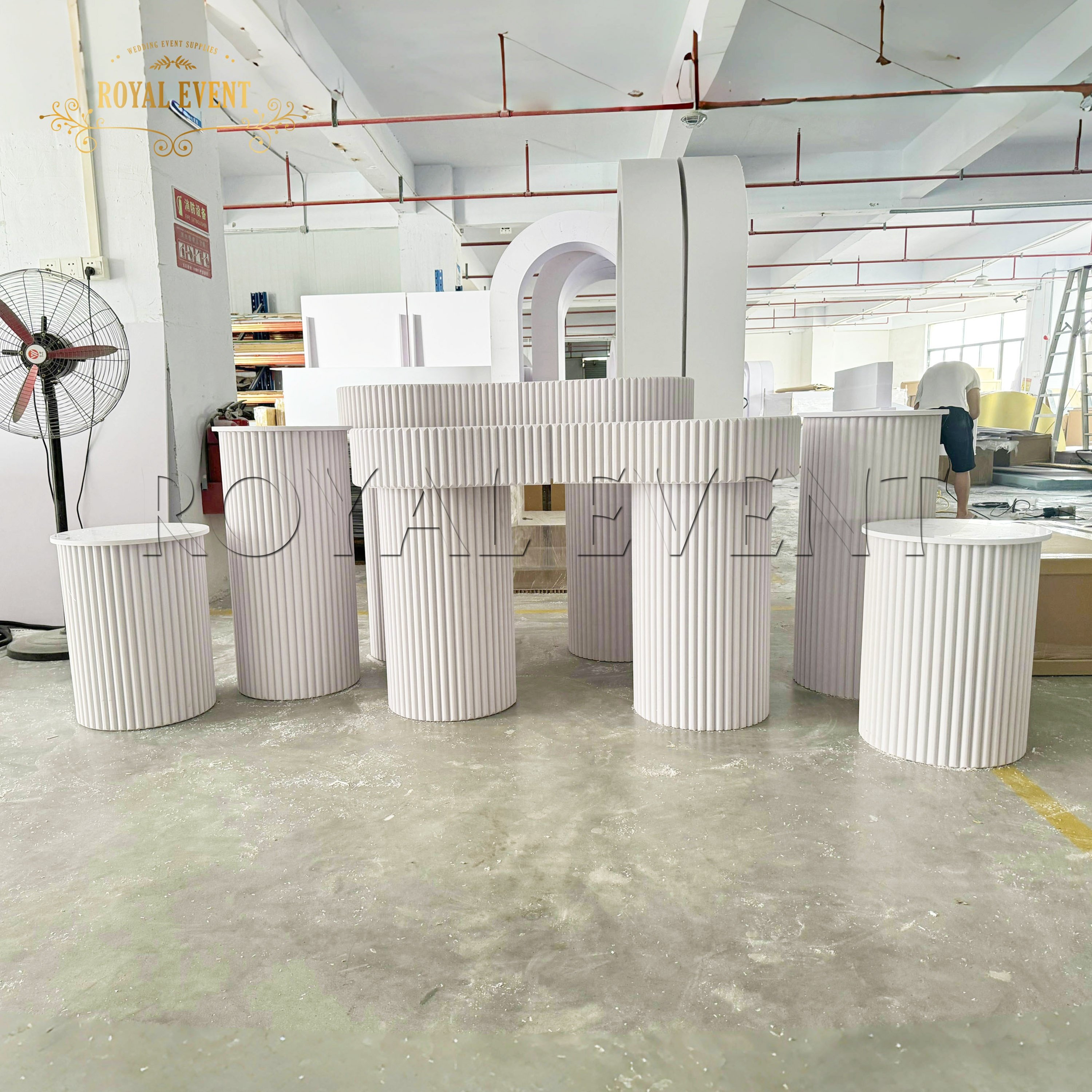 Latest Design PVC Wedding Event Decoration Reception Table Church Pulpit Wedding Party Cake Table For Sale