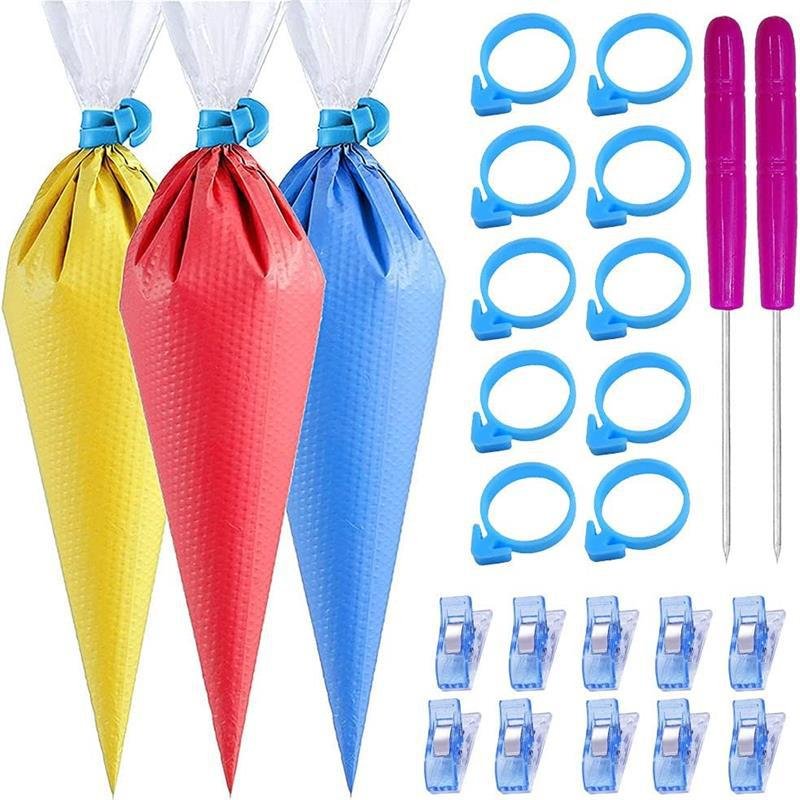 120pcs Piping Bags Tips Set Cakes Decorating Kit Supplies with Couplers Frosting Tips Bag Ties Cake Scraper Candle Decorations