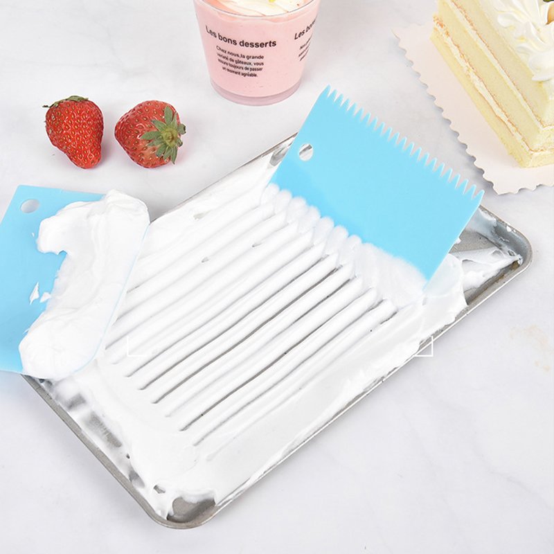 Hot-selling Soft Dough Cutter High Quality Baking Pastry Cake Tool Cake Cream Scraper Plastic Dough Scraper