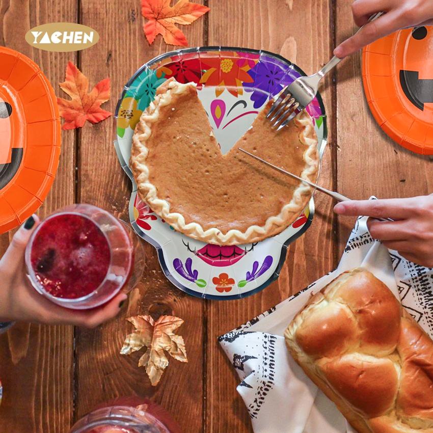 Yachen wholesale halloween party decoration bulk creative ghost pumpkin skull shape disposable paper plates party supplies