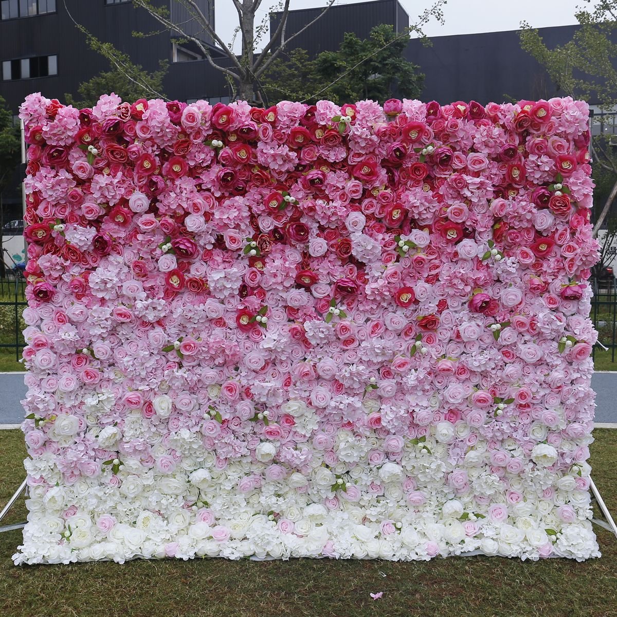 hot popular Classic White 3D Silk Artificial Flower Wall for Wedding Centerpieces & Table Decorations for Party Occasions