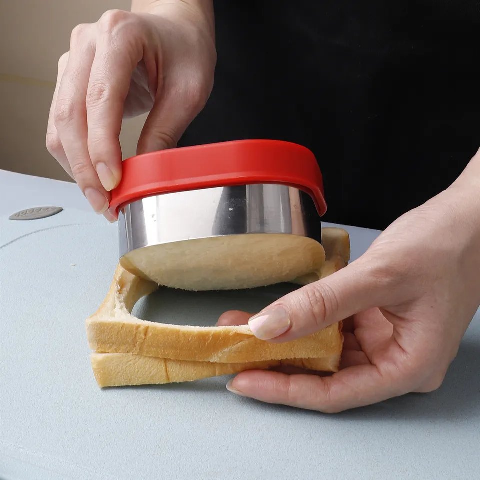 Egg Shapes Bread Sandwich Decruster Press Mold DIY Pancake Maker Cookie Cutter And Sealer For Kids Bento Box Decoration