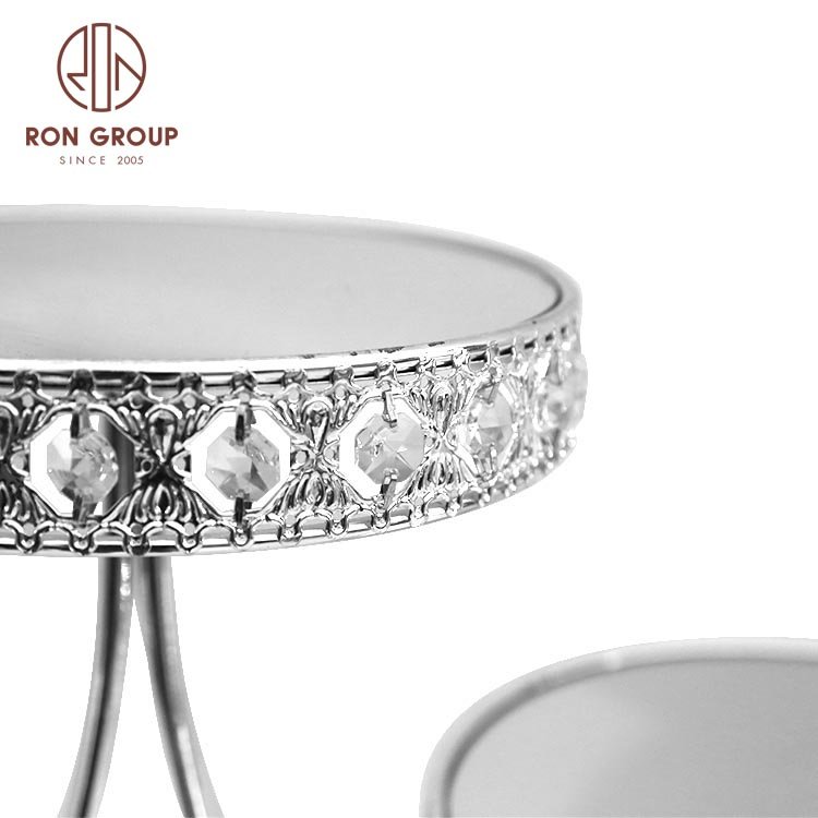 New Design Luxury OEM Party Wedding Banquet Decoration 3 Tier Round Metal Silver Cupcake Tray Mirror Cake Stand with Pearl Edge
