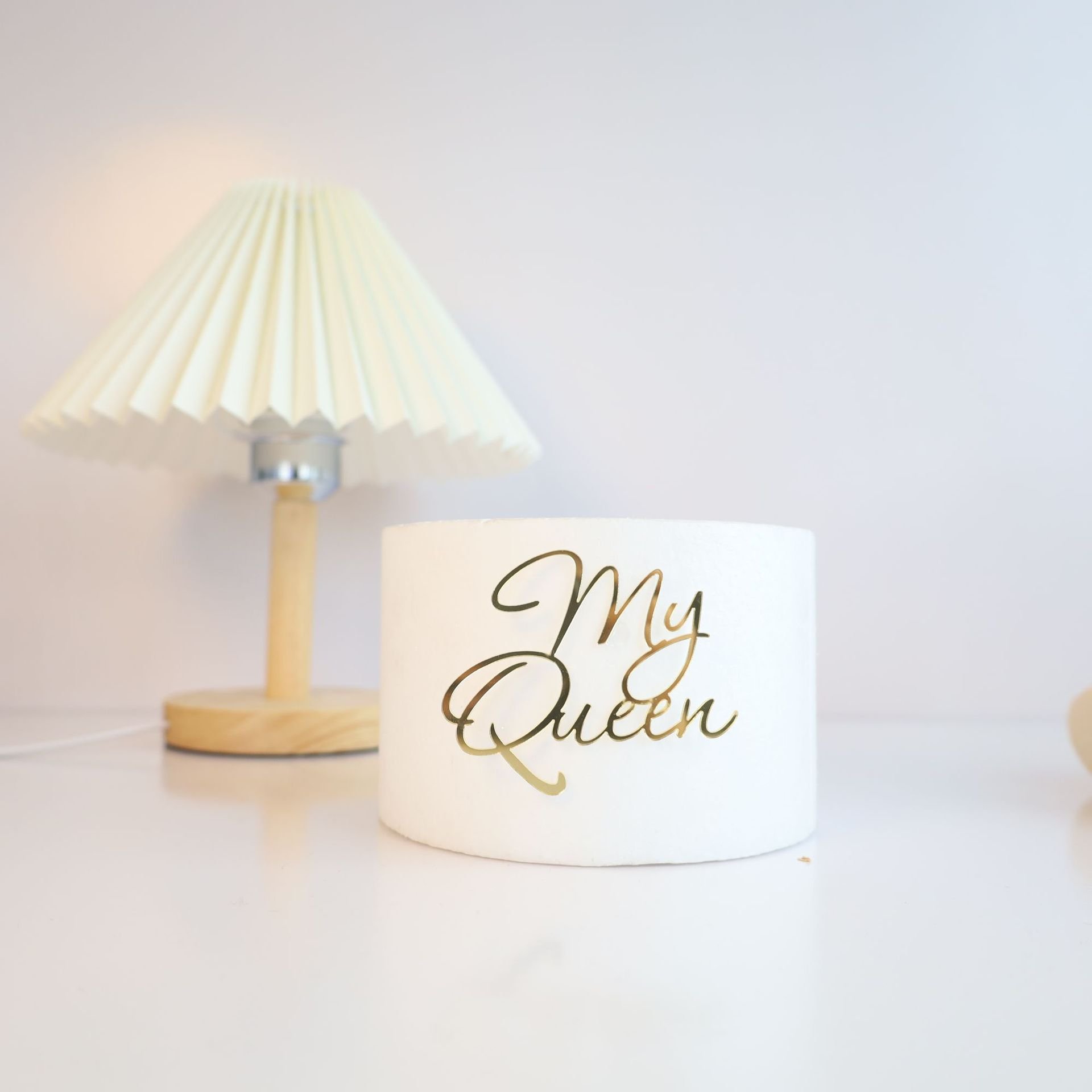 New Product Acrylic Cake Decorating Supplies Gold Acrylic My Queen Happy Birthday Cake Decoration Cake Topper for Birthday Party
