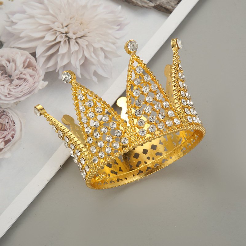 7.5cm *5.7cm round Princess Rhinestone Crowns Decorative Cake Crowns & Tiaras for Home Hair for Christmas Graduation Decorations