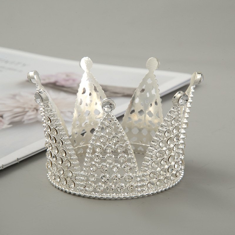 7.5cm *5.7cm round Princess Rhinestone Crowns Decorative Cake Crowns & Tiaras for Home Hair for Christmas Graduation Decorations