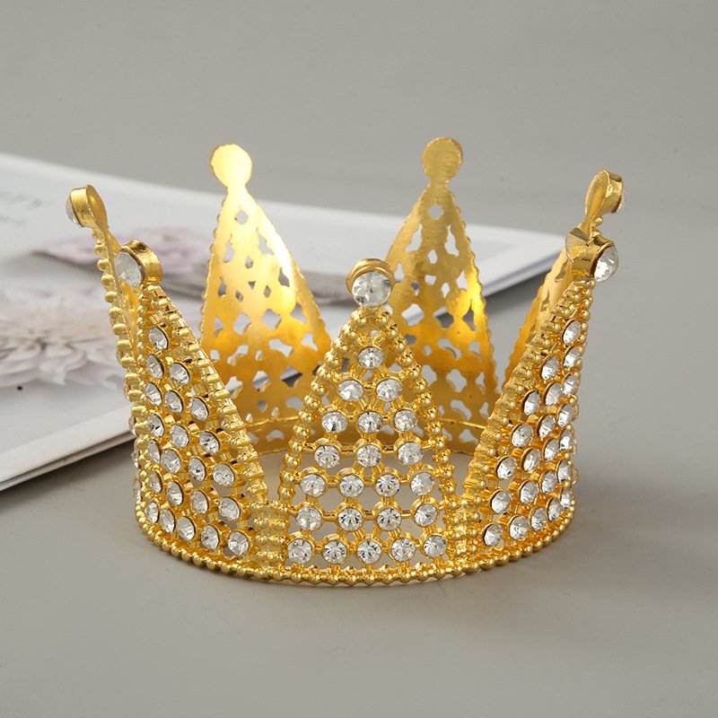 7.5cm *5.7cm round Princess Rhinestone Crowns Decorative Cake Crowns & Tiaras for Home Hair for Christmas Graduation Decorations