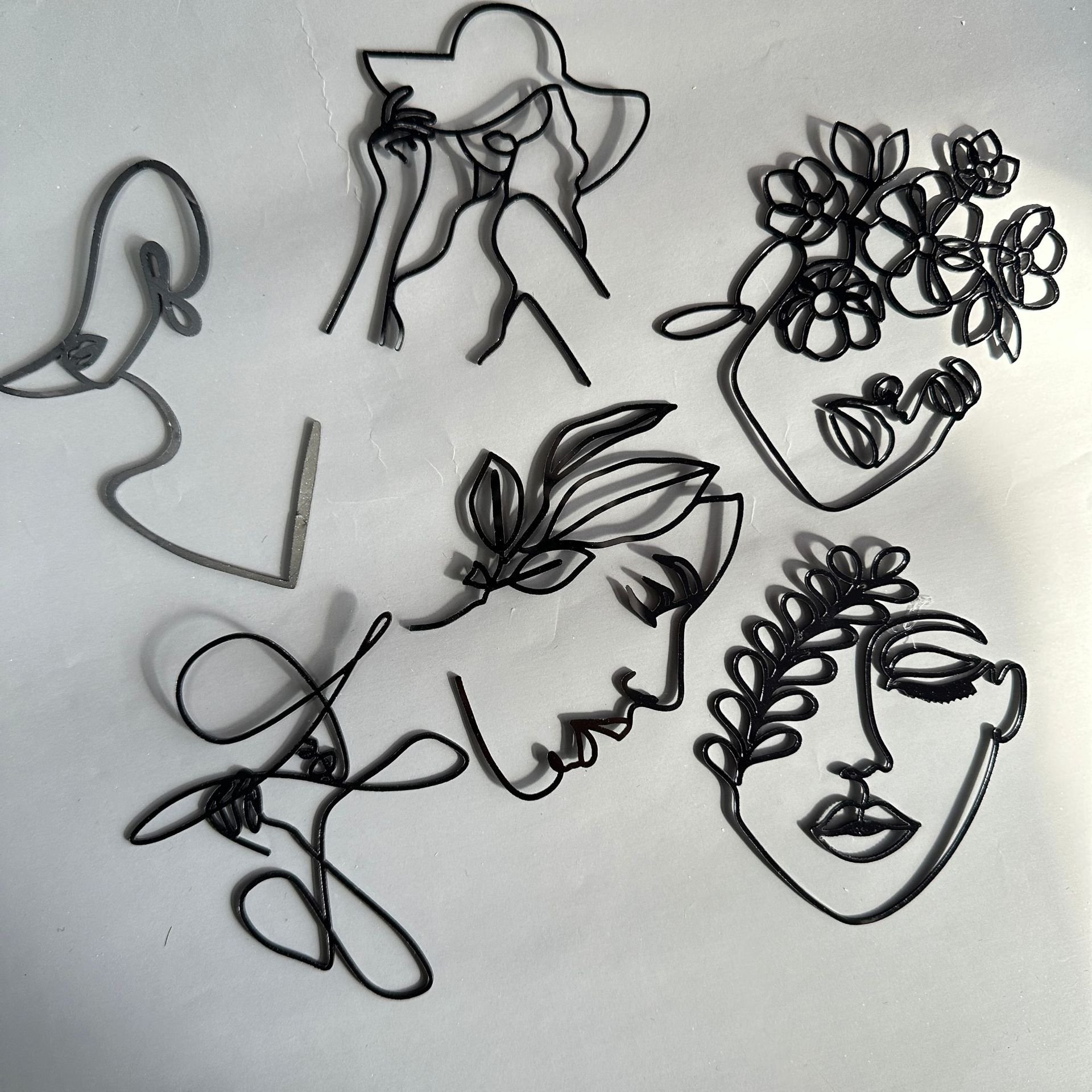 Cake decorating supplies Small face acrylic cake decoration Women face art cake side decoration