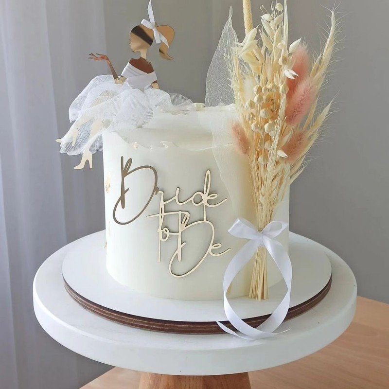New Innovation Acrylic Cake Decorating Supplies Bride to be Side Acrylic Cake Decoration Bride and Groom Cake Topper for Wedding