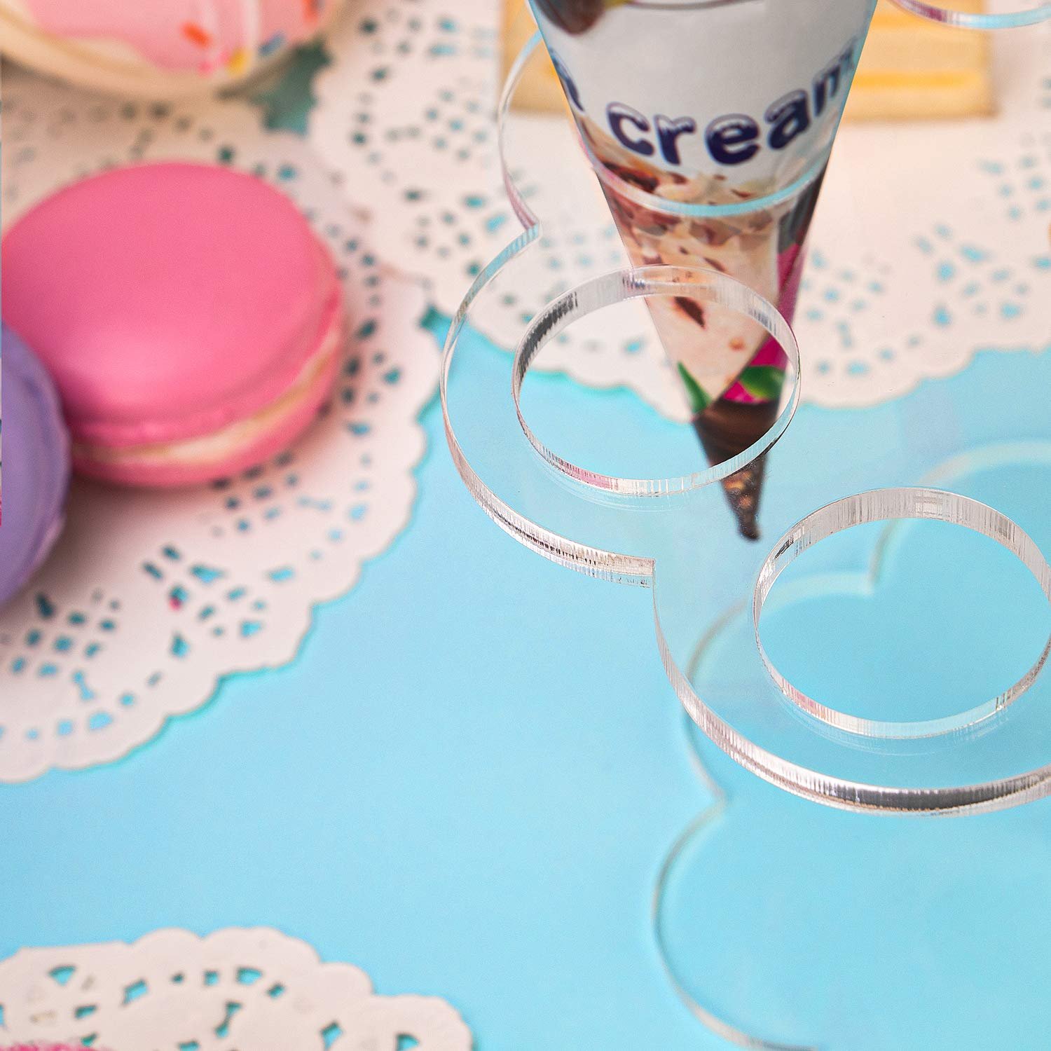 Factory wholesale 8 Holes Parties Anniversaries Christmas Tray Acrylic Ice Cream Cone Holder Stand for Weddings Baby Shower