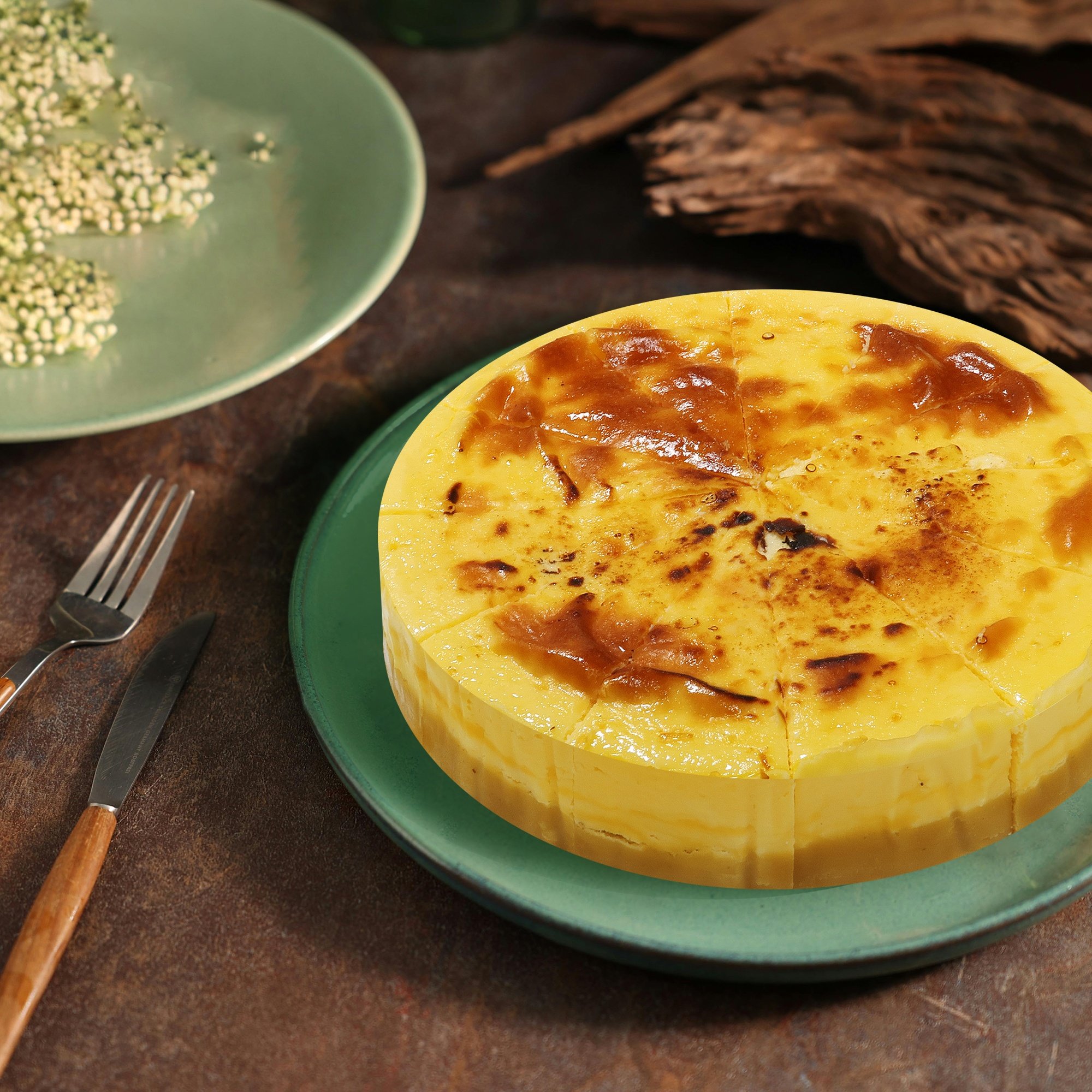 Direct Supply Cheap Price Breakfast Full range of frozen cakesCute dessertsWholesale of 7-inch Chestnut Basque Cake