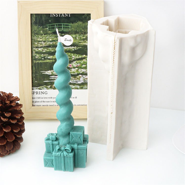 Christmas Series Long Spiral Pillar Silicone Candle Mold Santa Claus Elk Decorations Casting Mold DIY Aromatherapy Candle Making