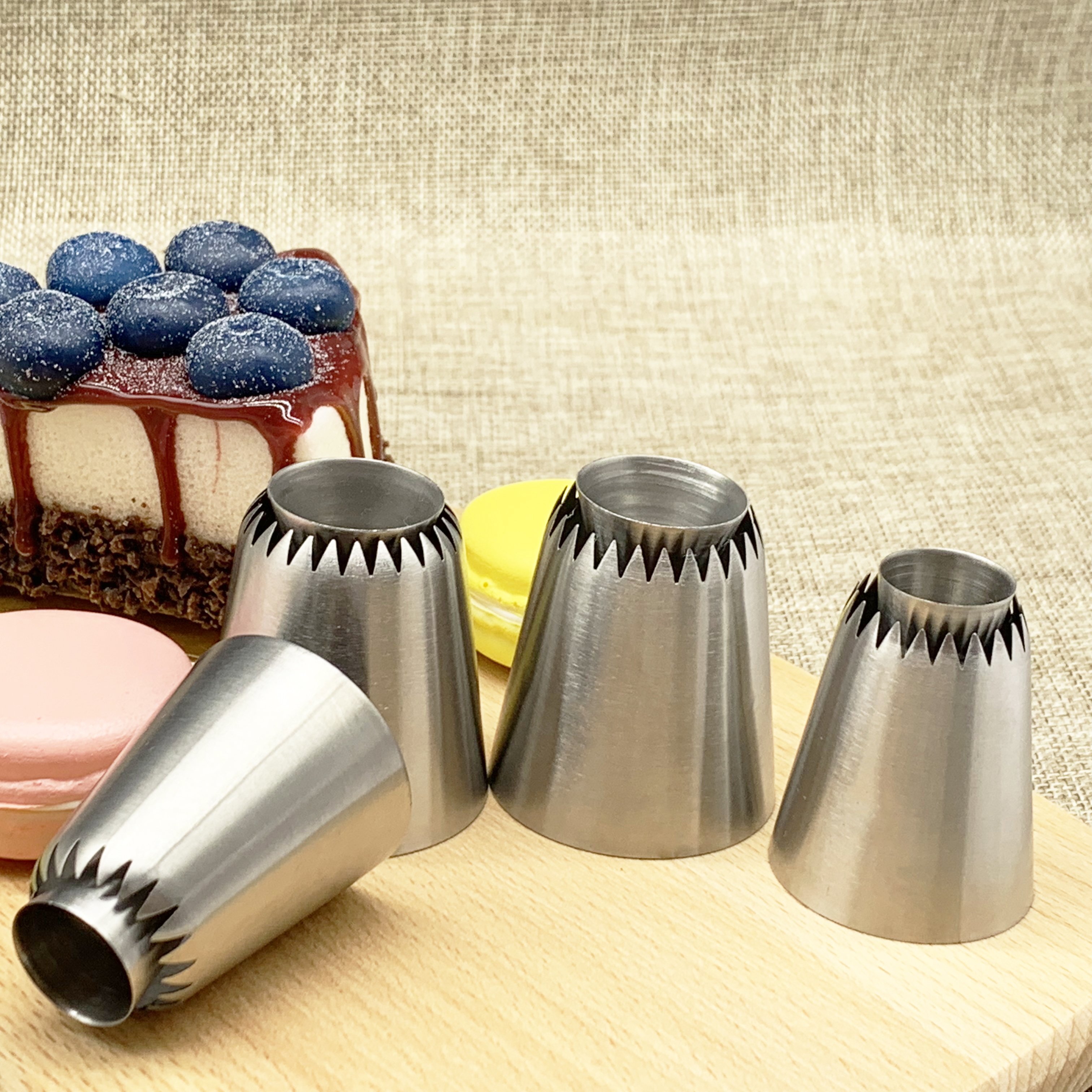Russian Romia 8/18 Stainless Steel Cake Decorating Icing Piping Nozzle Tip