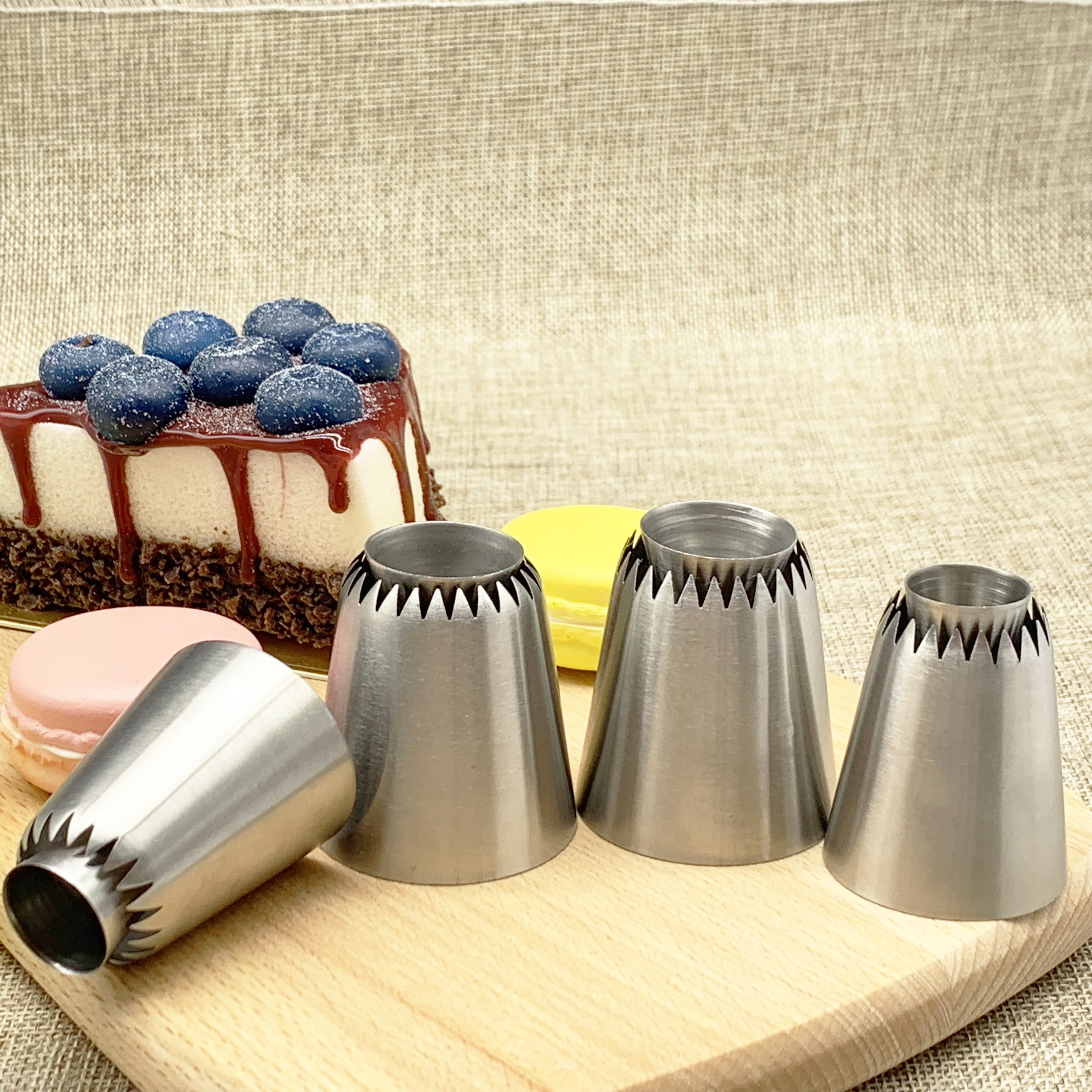 Russian Romia 8/18 Stainless Steel Cake Decorating Icing Piping Nozzle Tip