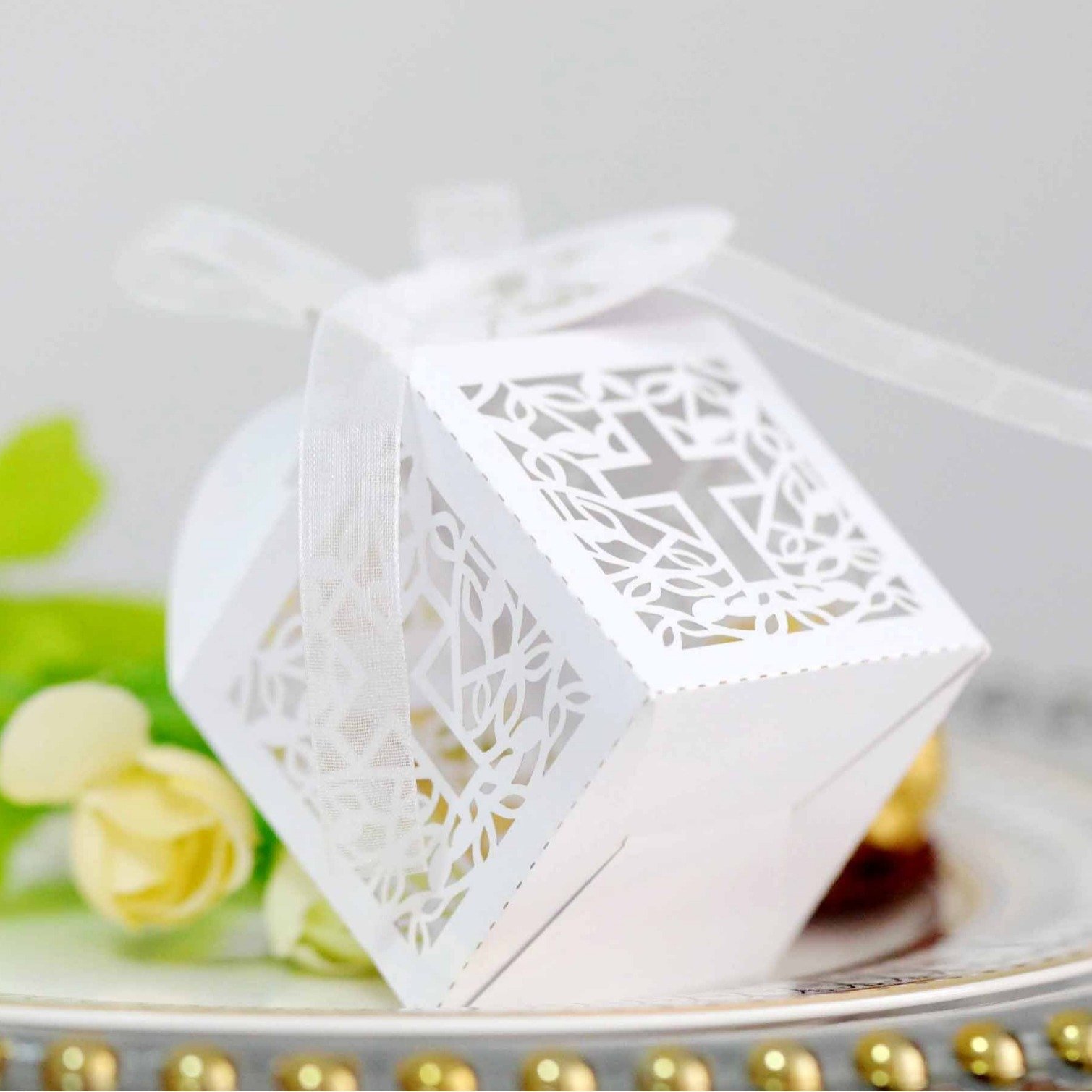 Hollow Pearlescent White Laser Thank You Hanging Wedding Cross Chocolate Candy Box Cake Decorating Supplies