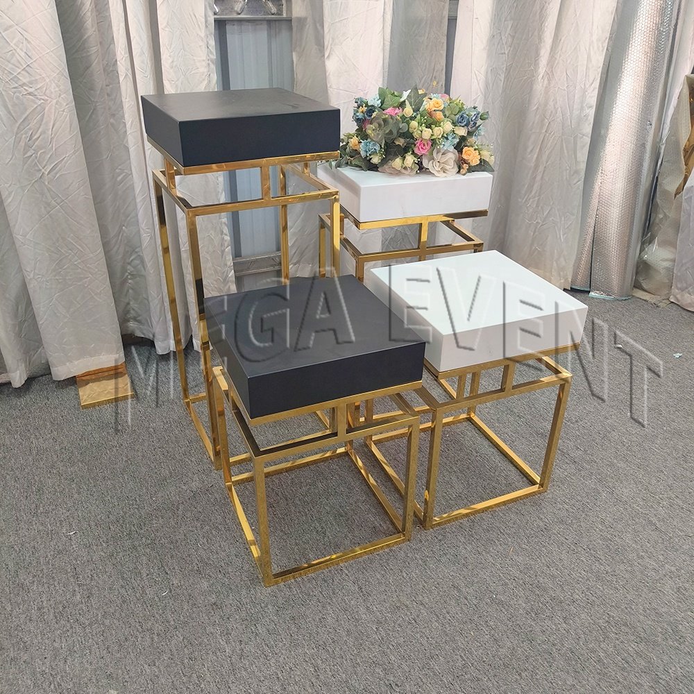 Gold Square Wedding Decoration Supplies Set Of 3pcs Events Square Gold Shiny Stainless Steel Party Cake Tables