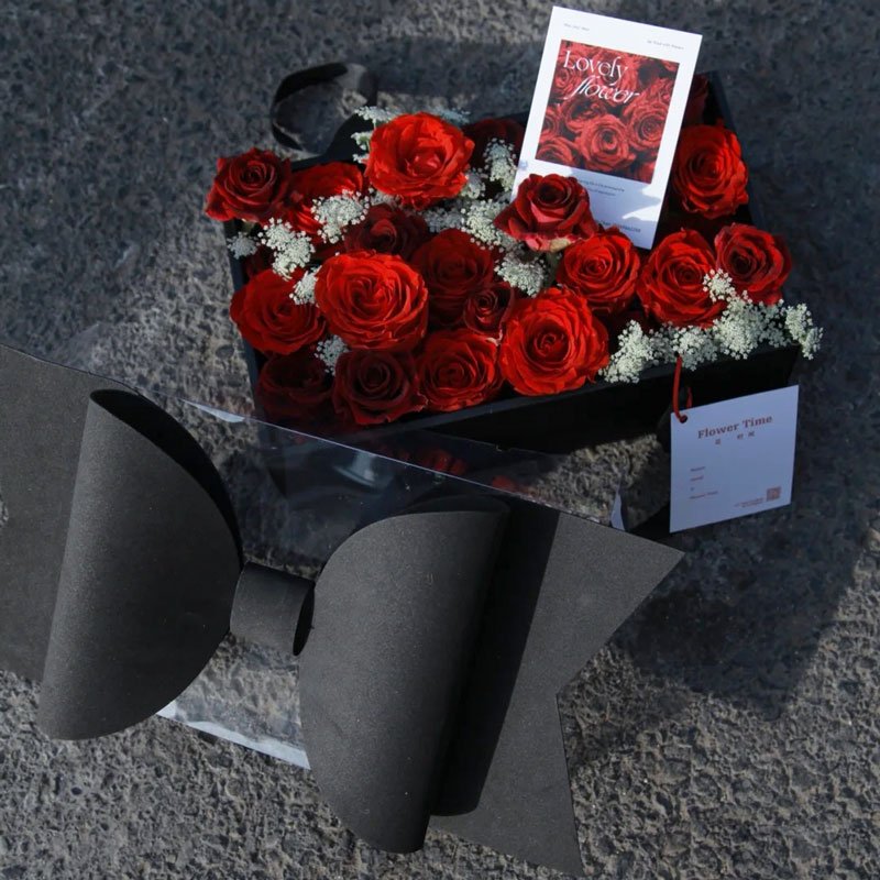 Valentine's Day Bow Gift Box Empty Box High-grade Transparent Cover Gift Rose Flower Portable flower cake box Suppliers
