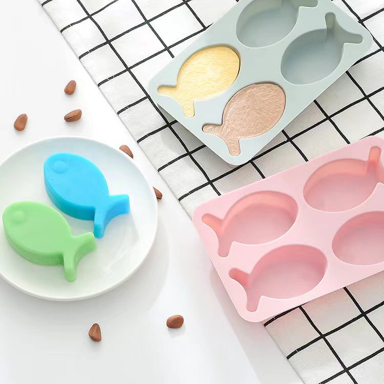YS DIY Cute Fish Soap Candle Mold Silicone Baking Candy Biscuit Chocolate Fondant Mould Cake Decorating Tools Ice Cube Tray Tool