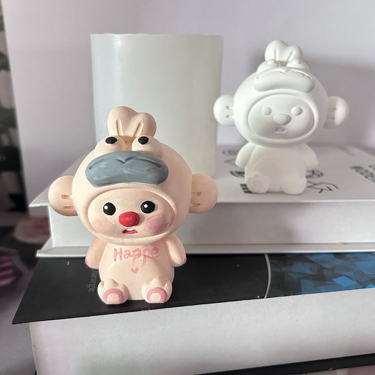 Three-dimensional Cartoon Candle Silicone Mold DIY Key chain Gypsum Doll Mold Aromatherapy Candle Ornament Children's Toy Gifts