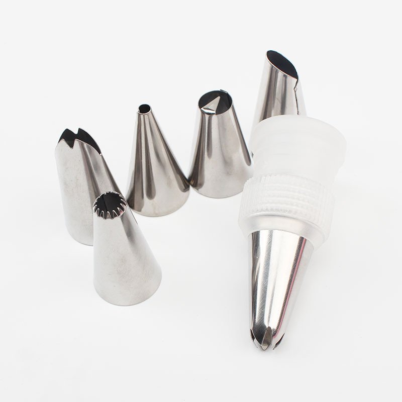 Set of 8 Baking DIY Icing Piping Tips Nozzles Set Silicone Pastry Bags 6 Nozzle Set Cake Decorating Tools Accessories