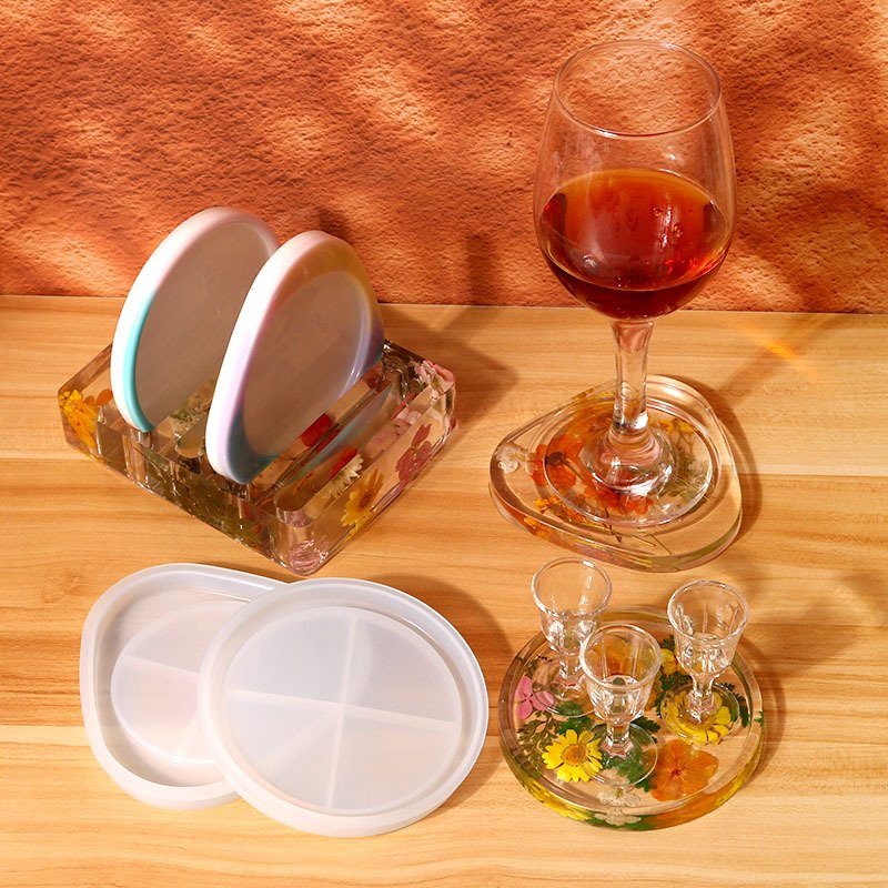 Triangle and round Resin Coaster Silicone Mold with Bottom Bracket Includes Storage Box for Convenient Candle Moulds Usage