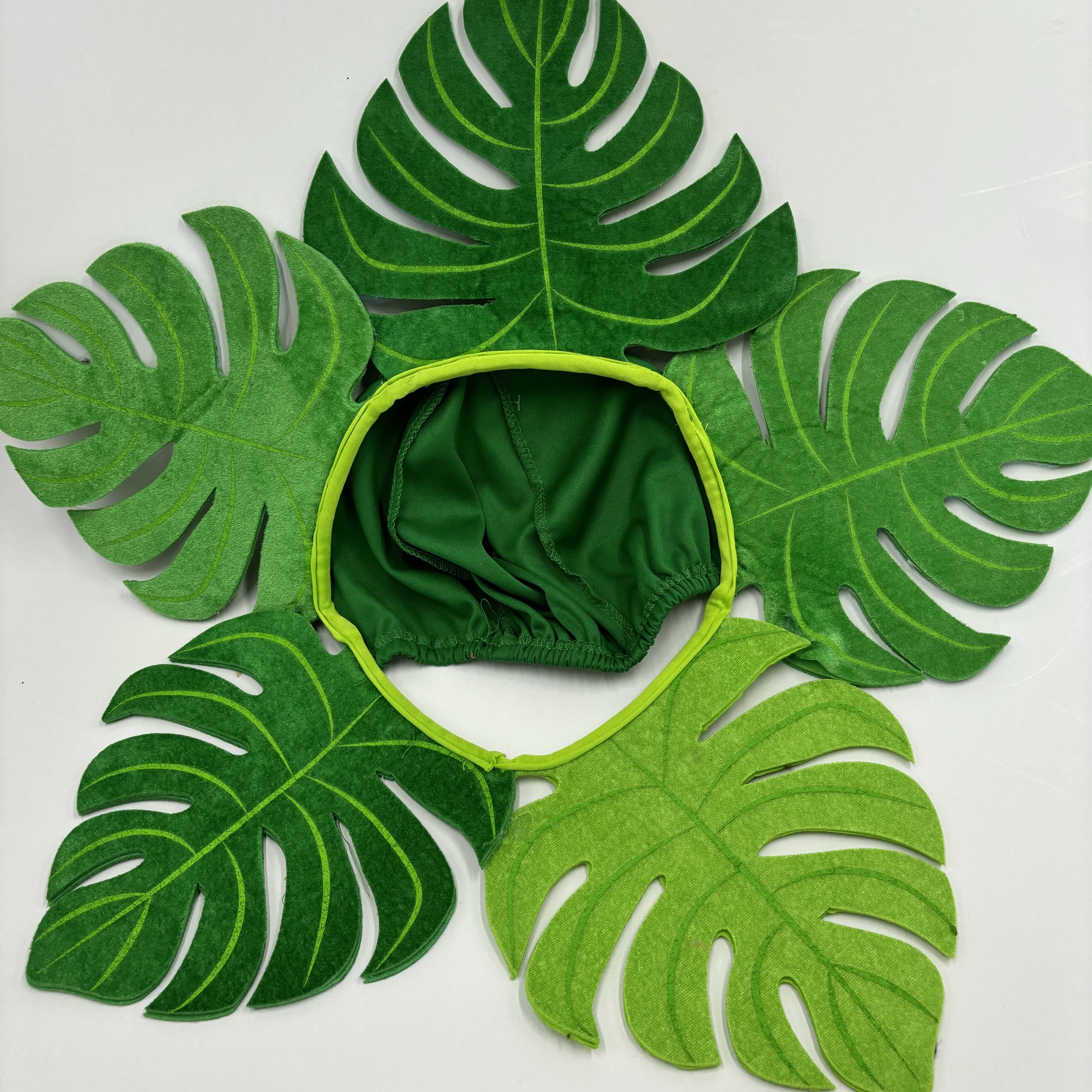 2024 New factory wholesale Decoration Supplies Tropical Palm Leaves Party Artificial Monster Leaves Plant Hawaiian Luau Party