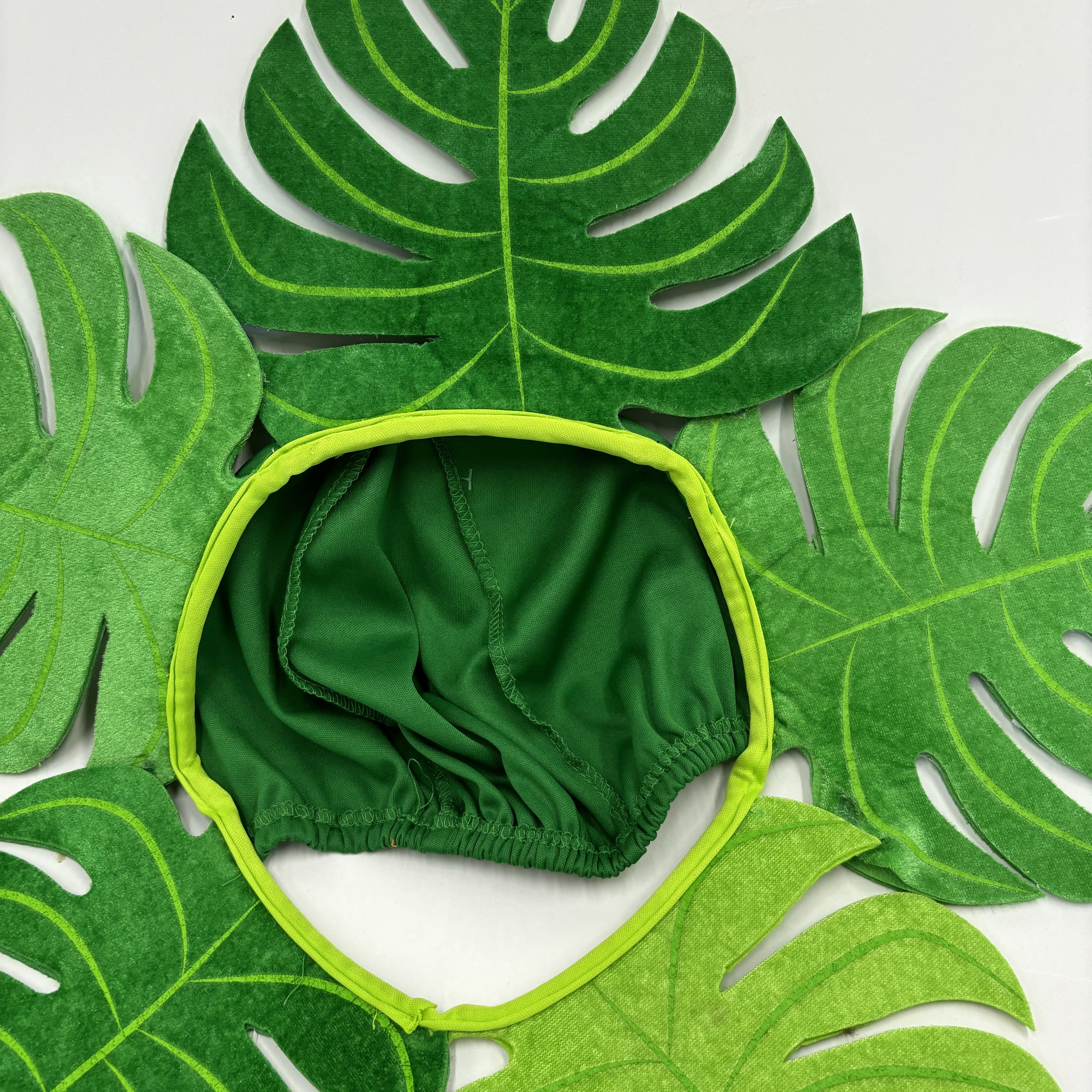 2024 New factory wholesale Decoration Supplies Tropical Palm Leaves Party Artificial Monster Leaves Plant Hawaiian Luau Party