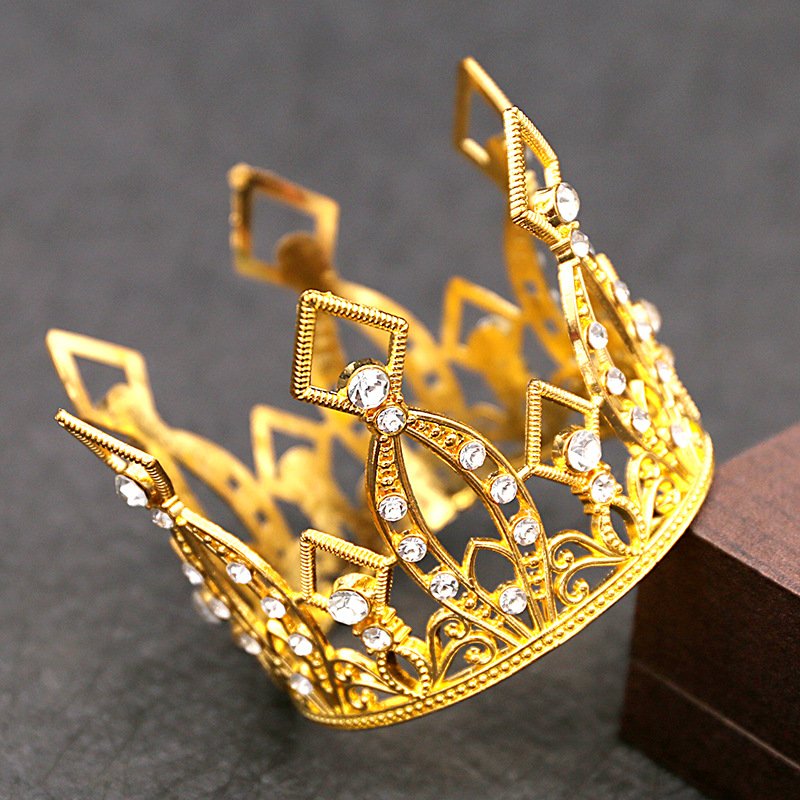 Alloy pearl trumpet cake decoration crown birthday party baking ornament children crown bouquet accessories floral materials