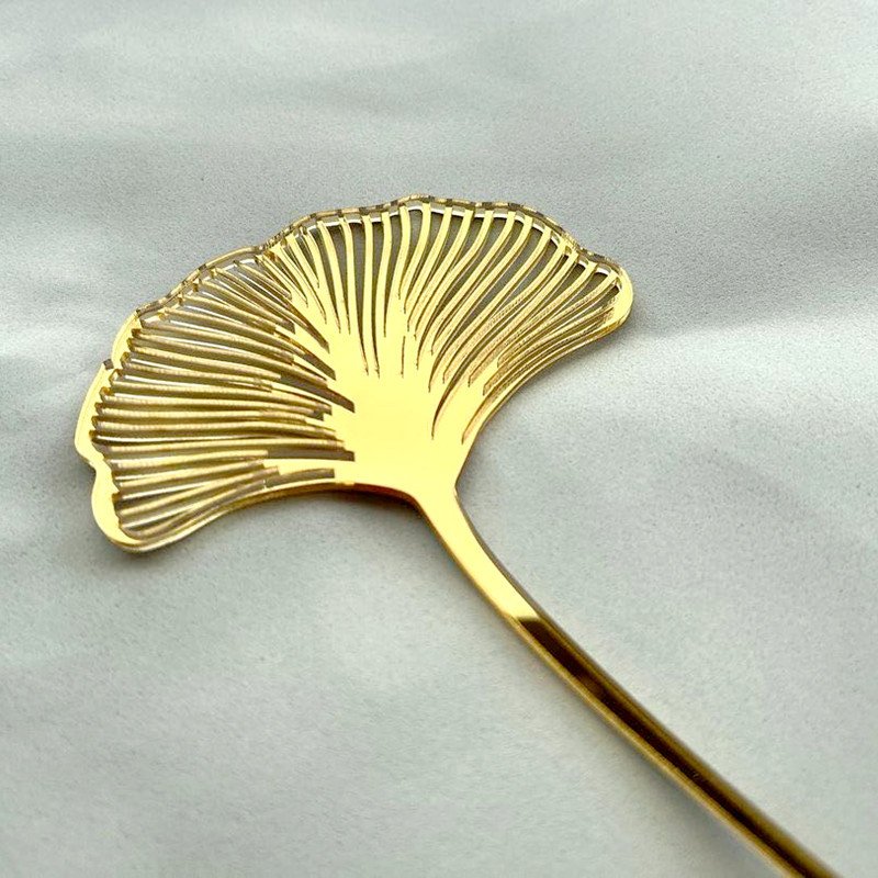 New arrival golden Ginkgo leaf cake decoration acrylic cake card baking cake topper for Party Decoration Supplies