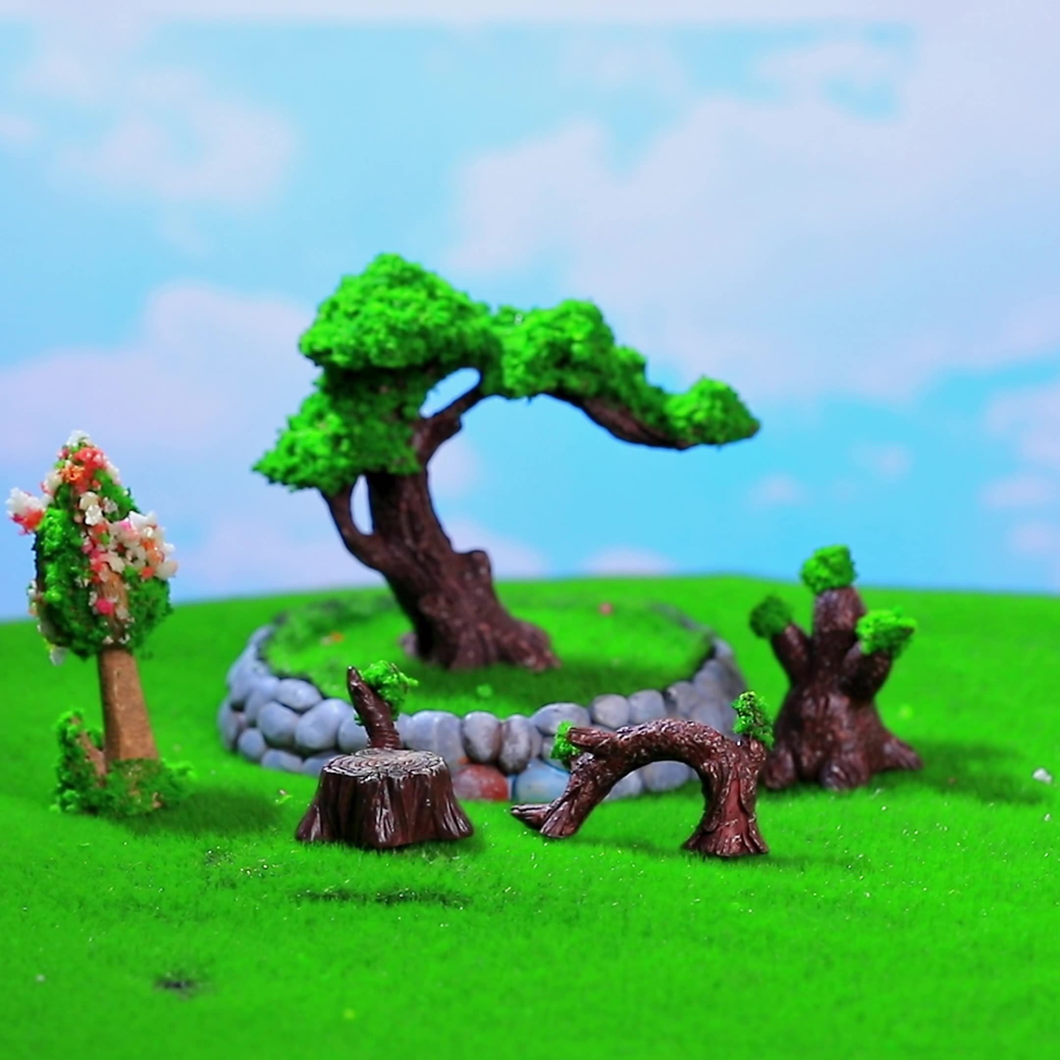 CP014 Cute Artificial Tree Resin Crafts Mini Micro Landscape Ornaments Miniatures Art Decor Accessories Table Home Decoration
