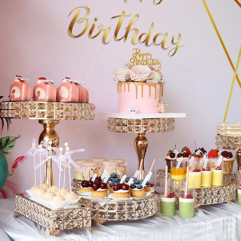 Wholesale popular crystal dessert display table hotel grocery store presentation gateau wedding tray cookware tool cakes stand