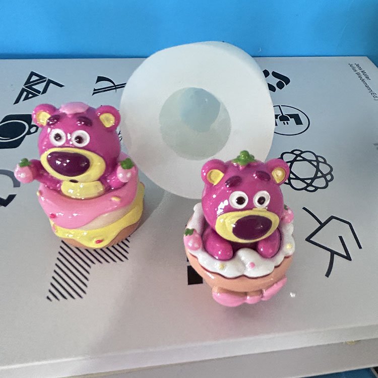 YS Cartoon Anime Bear Candle Silicone Mold DIY Cute Mini Key chain Toy Pendant Handmade Aromatherapy Candle Ornament Kids Gifts