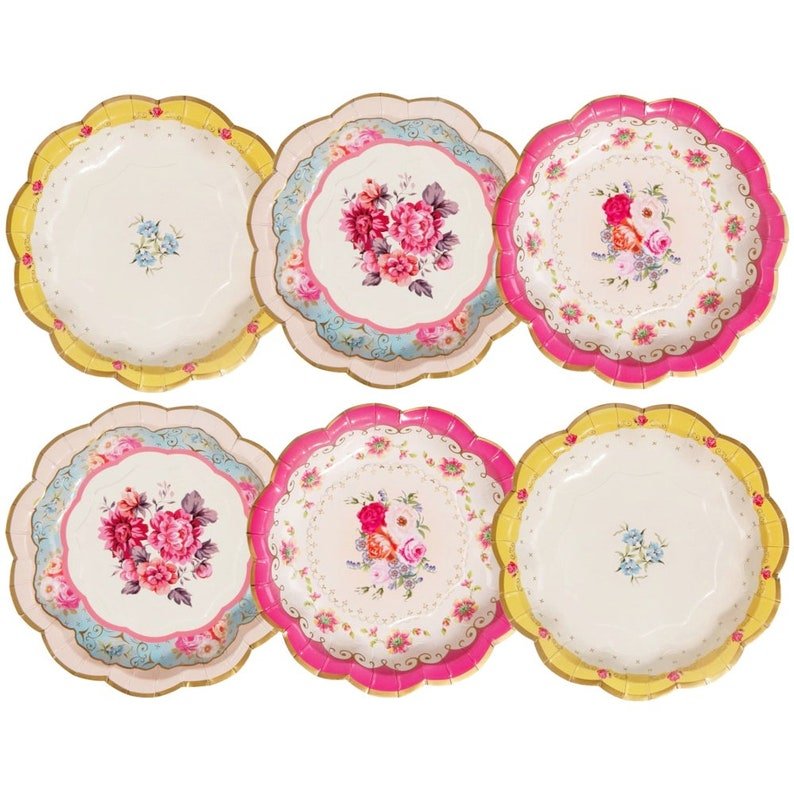 Wholesales heavy duty 7 inch 18cm flower design unique Food level paper plate parties supplies