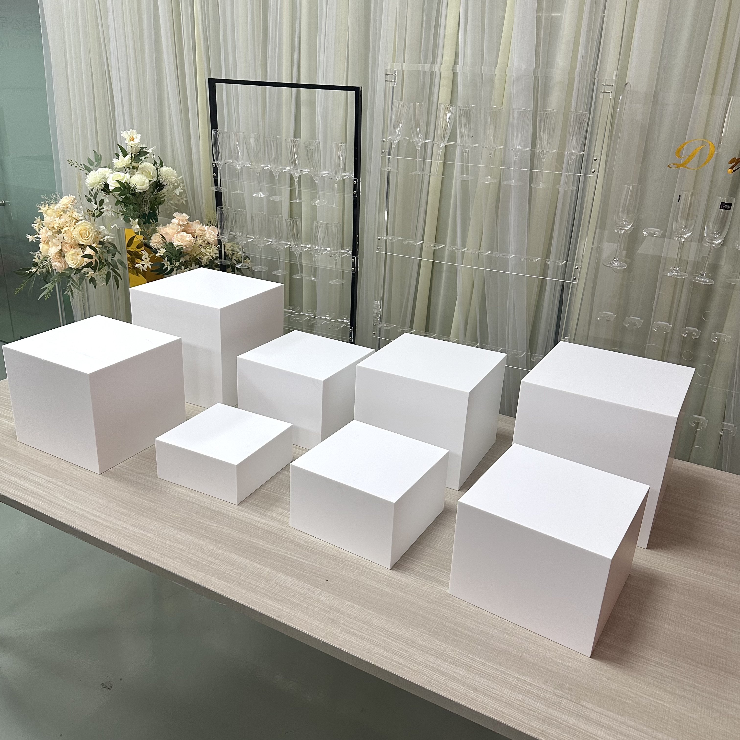 Gaojian Black White Buffet Acrylic Display Square Food Dessert Display Cake Stand Riser Cube For Wedding Hotel Decoration