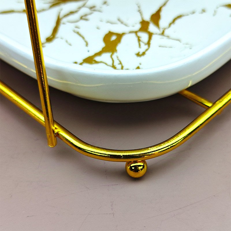 New Sale Luxurious Golden Storage Rack Dessert Cakes Display Iron Bird Cage Triangle Cake Stand