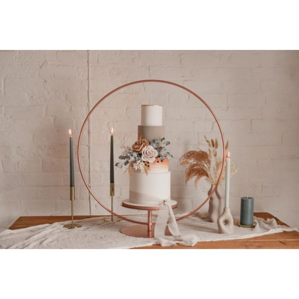 Painted Gold Finishing Arch Cake Stand For Wedding Party And Birthday Celebration Design Classic Cake Stand Supplies