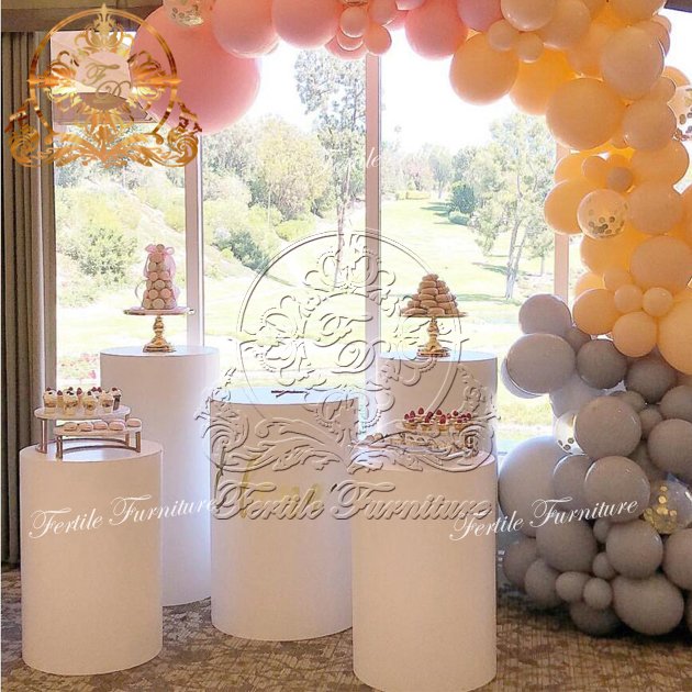 Party decorate wedding white acrylic cake and flower stands