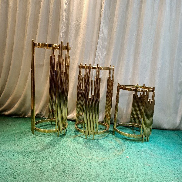 Hot selling Wedding props iron art round cake table Wedding birthday hotel decoration flower stand f banquet decoration