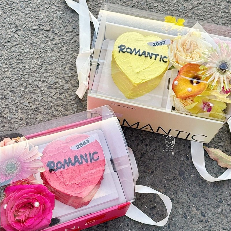 Handheld Flower Cake Box Souvenir Holiday Cake Gift Box Transparent Flower Packaging Box Valentine's Day Supplier