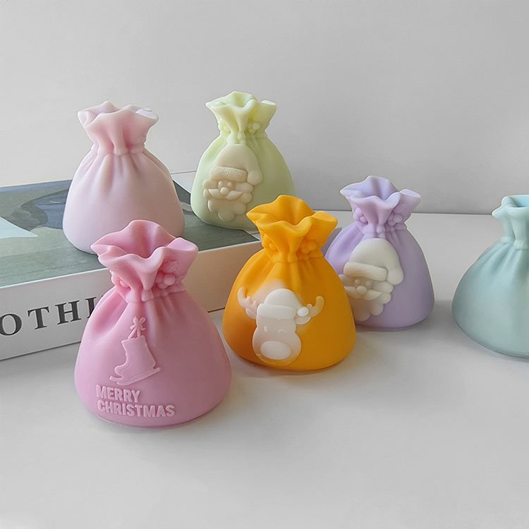 YS Christmas Gift Bag Silicone Candle Mold Christmas Elk Decorations Gift Casting Mould DIY Handmade Aromatherapy Candle Making