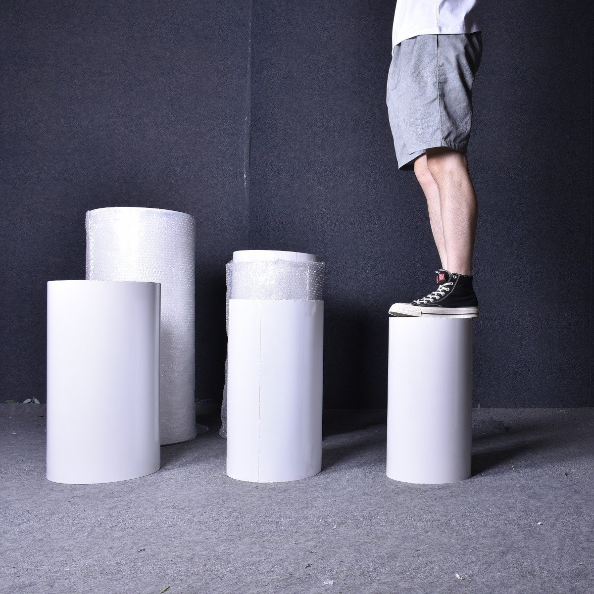 Hot Selling Cylinder White Iron Cake Table Event Decoration, Wedding, Baby Shower and Party Wedding Supplies