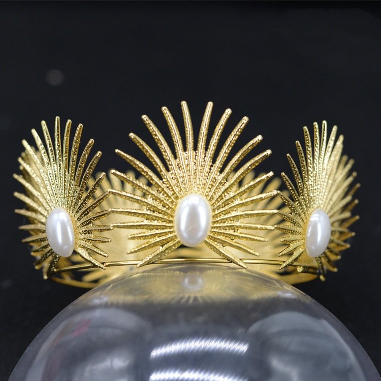 2024 Hot selling birthday decoration mini alloy crown party supplies cake accessories cake topper wedding valentine's day crown