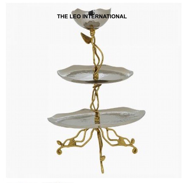 gold wedding cake stand