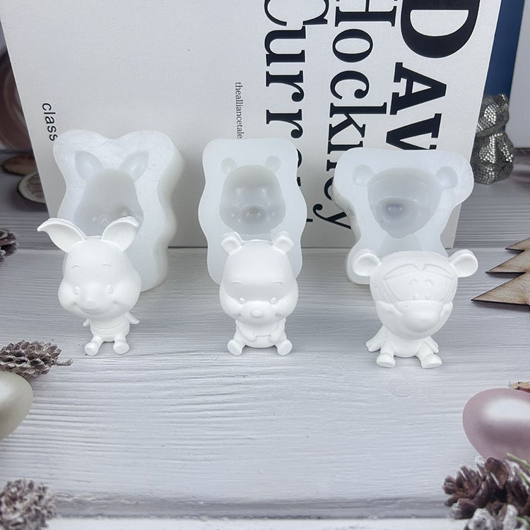 2D or 3D Cartoon Anime Character Candle Silicone Mold DIY Gypsum Carving Handmade Soap Aromatherapy Ornament Home Desktop Decor